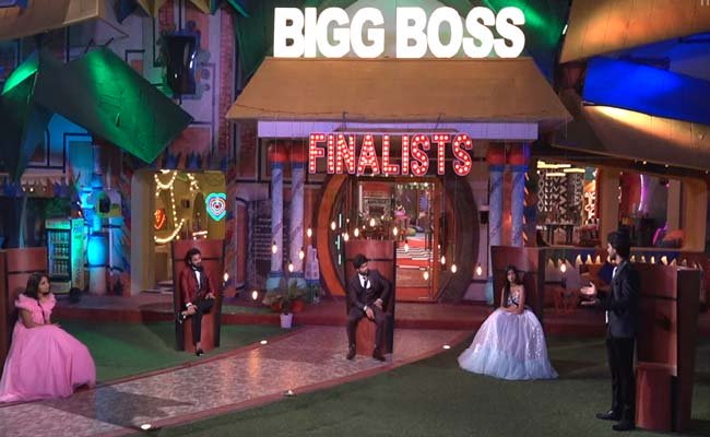 Bigg Boss Telugu 4 Written Update 15th December 2020: Contestants Discussed About The Finals