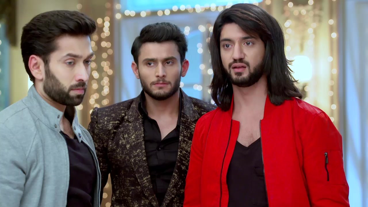 ishqbaaz-25th-november-2016-written-updates-shivaay-and-anika-shares-contract-marriage