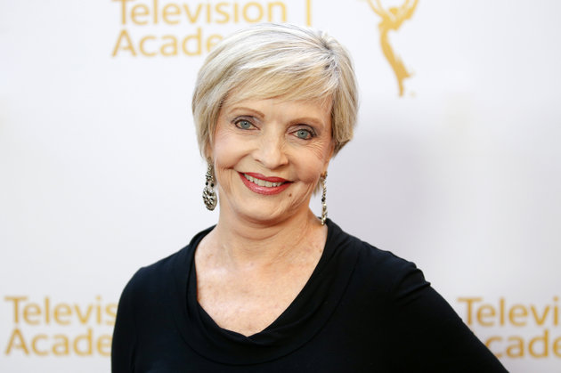 Actress Florence Henderson poses at the Television Academy's Performers Peer Group cocktail reception to celebrate the 66th Primetime Emmy Awards in Beverly Hills, California July 28, 2014.   REUTERS/Danny Moloshok   (UNITED STATES - Tags: ENTERTAINMENT)