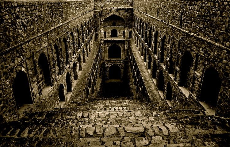 If you want some Fun checkout Top 10 Haunted Spooky Places In Delhi