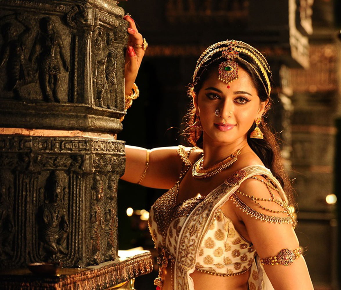 Today Rudramadevi 2nd Day BOC Rudhramadevi Movie 1st Weekend Box office Collection