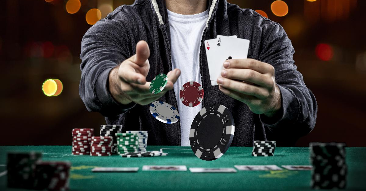 Азартные игры карты на деньги топ. Покер. Казино Покер. Игрок в Покер. Покер картинки.